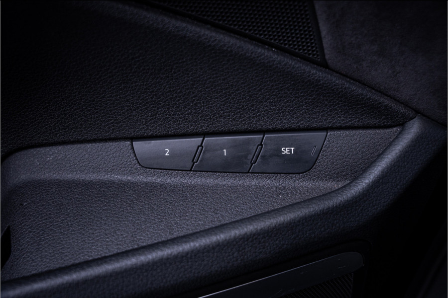 Audi e-tron 55 quattro S edition 95 kWh - Panorama | 23 Inch | B&O | Memory | 360 Camera