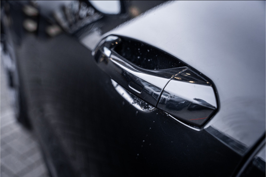 Audi e-tron 55 quattro S edition 95 kWh - Panorama | 23 Inch | B&O | Memory | 360 Camera