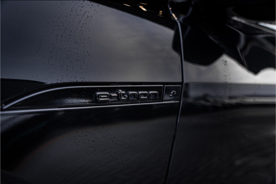 Audi e-tron 55 quattro S edition 95 kWh - Panorama | 23 Inch | B&O | Memory | 360 Camera