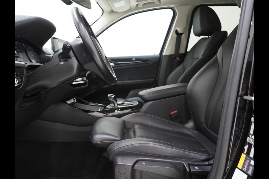 BMW X3 xDrive30e LCI 292PK | Camera | Sfeerverlichting | Stoelverwarming | Cruise | Virtual | Carplay
