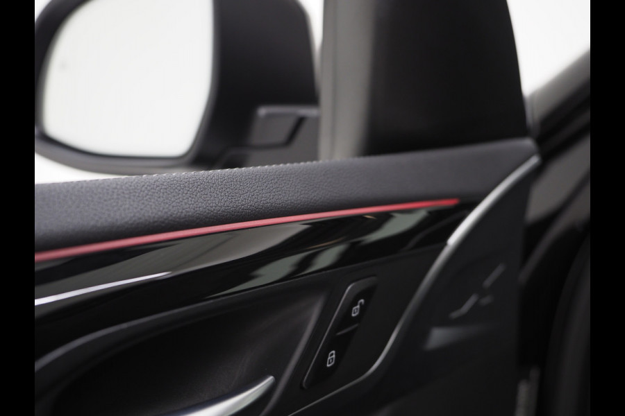 BMW X3 xDrive30e LCI 292PK | Camera | Sfeerverlichting | Stoelverwarming | Cruise | Virtual | Carplay