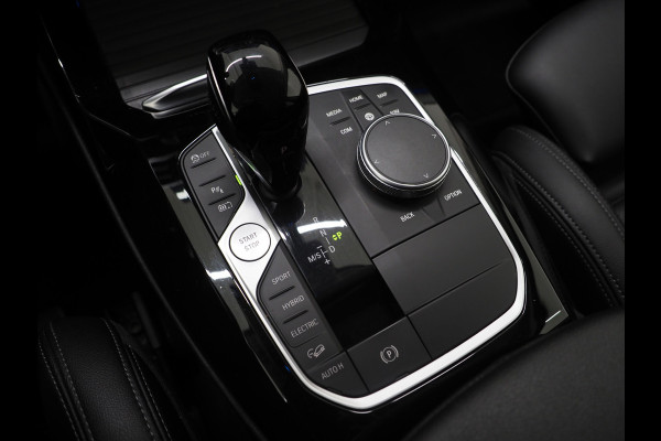 BMW X3 xDrive30e LCI 292PK | Camera | Sfeerverlichting | Stoelverwarming | Cruise | Virtual | Carplay