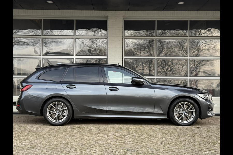BMW 3 Serie Touring 330e Sport Line | PANORAMA | TREKHAAK | SPORTSTOELEN | KEYLESS ENTRY |
