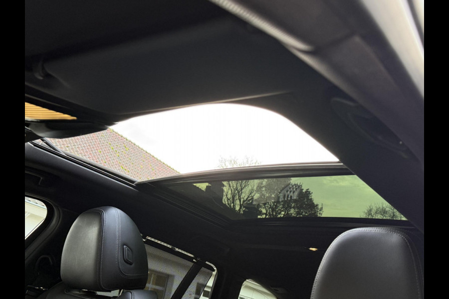 BMW 3 Serie Touring 330e Sport Line | PANORAMA | TREKHAAK | SPORTSTOELEN | KEYLESS ENTRY |