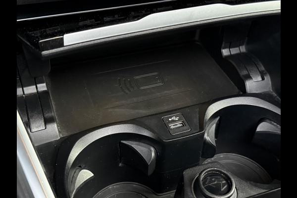 BMW 3 Serie Touring 330e Sport Line | PANORAMA | TREKHAAK | SPORTSTOELEN | KEYLESS ENTRY |