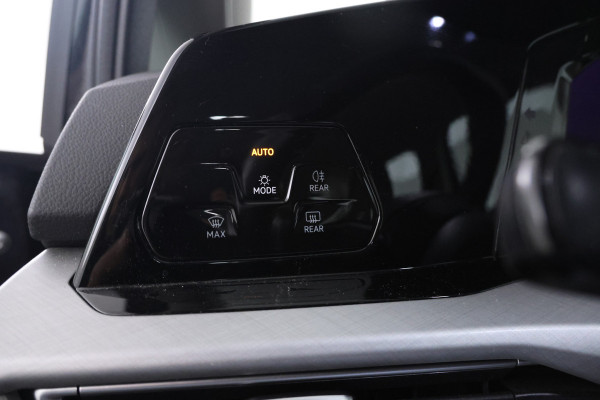 Volkswagen Golf Variant 1.0 eTSI Life Business Automaat, Apple carplay, Lmv,