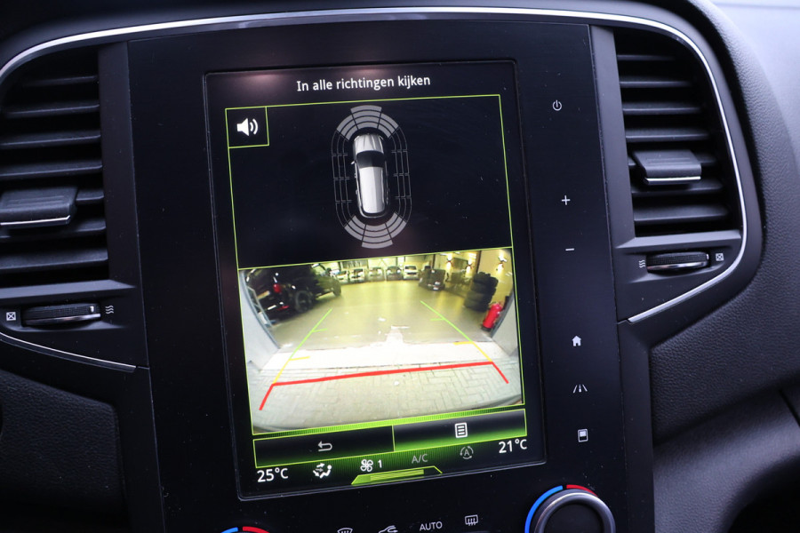 Renault Mégane Estate 1.5 dCi | ACC | Blind Spot | Panoramadak | Bose | Stoelverwarming | Stuurwielverwarming | Navigatie | LED Koplampen | CarPlay | Nieuwe APK | NAP Logisch | NL Auto