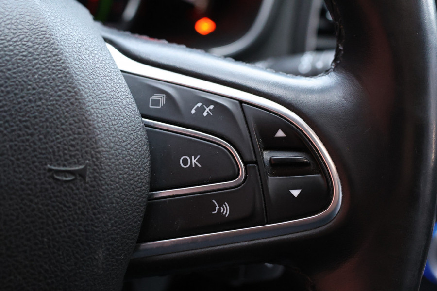 Renault Mégane Estate 1.5 dCi | ACC | Blind Spot | Panoramadak | Bose | Stoelverwarming | Stuurwielverwarming | Navigatie | LED Koplampen | CarPlay | Nieuwe APK | NAP Logisch | NL Auto