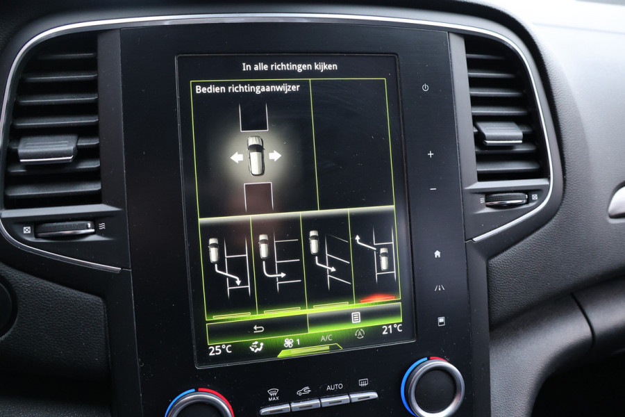 Renault Mégane Estate 1.5 dCi | ACC | Blind Spot | Panoramadak | Bose | Stoelverwarming | Stuurwielverwarming | Navigatie | LED Koplampen | CarPlay | Nieuwe APK | NAP Logisch | NL Auto