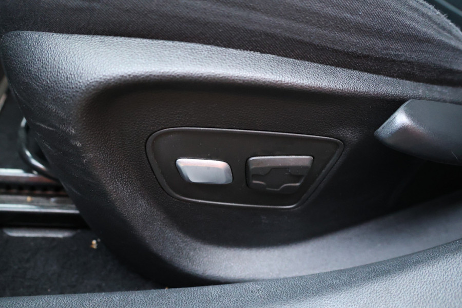 Renault Mégane Estate 1.5 dCi | ACC | Blind Spot | Panoramadak | Bose | Stoelverwarming | Stuurwielverwarming | Navigatie | LED Koplampen | CarPlay | Nieuwe APK | NAP Logisch | NL Auto