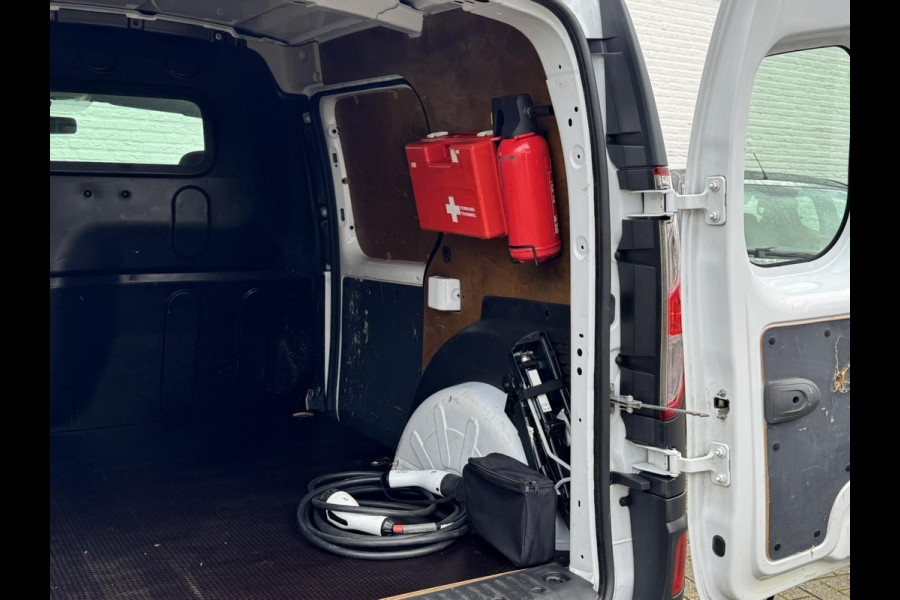 Renault Kangoo Z.E. Dealeronderhouden Airco Cruise control Navigatie Radio/CD Parkeersensoren achter Dubbeldeurs