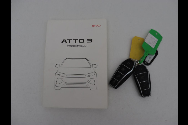 BYD ATTO 3 Comfort 60 kWh | Panoramadak | Warmtepomp | Leder | Stoelverwarming | 360 Camera | Carplay | Adaptive cruise