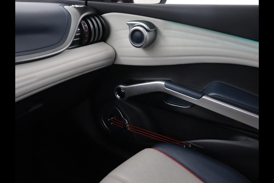 BYD ATTO 3 Comfort 60 kWh | Panoramadak | Warmtepomp | Leder | Stoelverwarming | 360 Camera | Carplay | Adaptive cruise