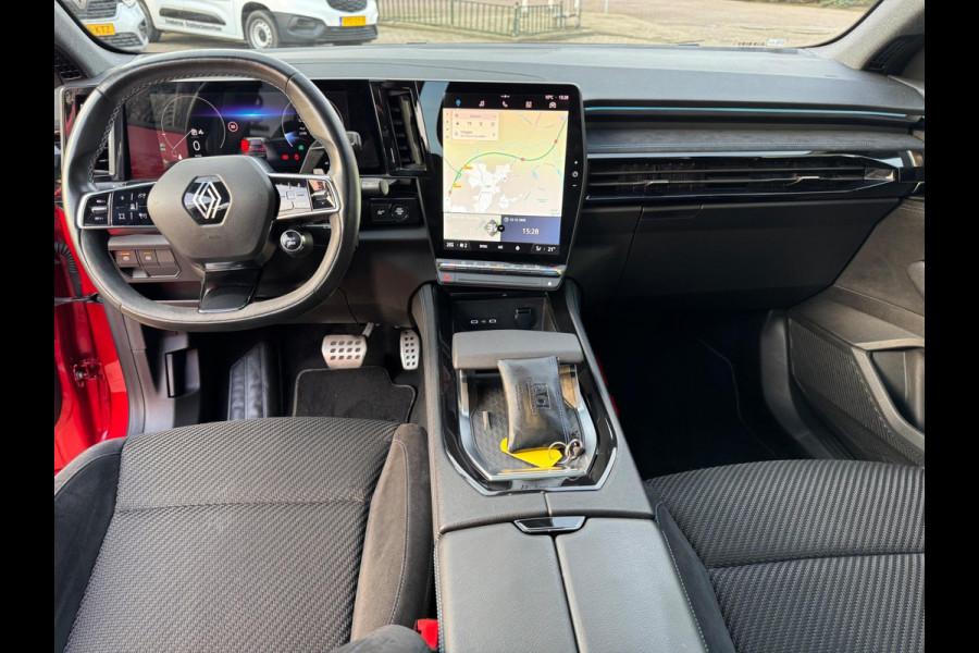 Renault Austral TCe 160 EDC mild hybrid techno esprit Alpine Pano