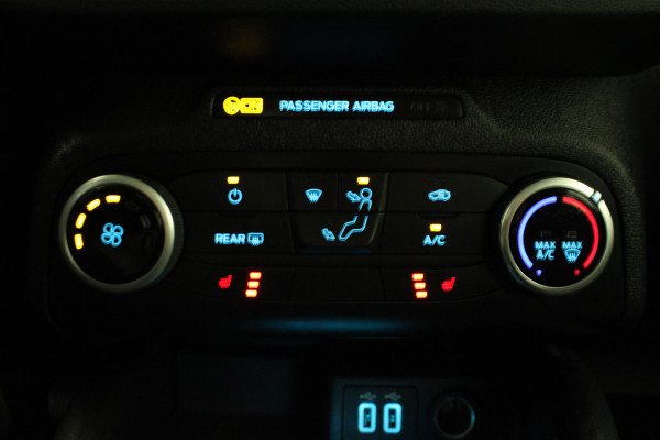 Ford FOCUS Wagon 1.0 EcoBoost Active Business |Stoelverwarming|camera|navi