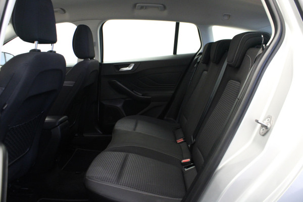 Ford FOCUS Wagon 1.0 EcoBoost Active Business |Stoelverwarming|camera|navi