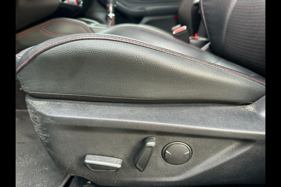 Ford FOCUS Wagon 1.5 ST-Line 150pk My 2019 | Winterpack | B&O | LED | Leder-Stof | occasion