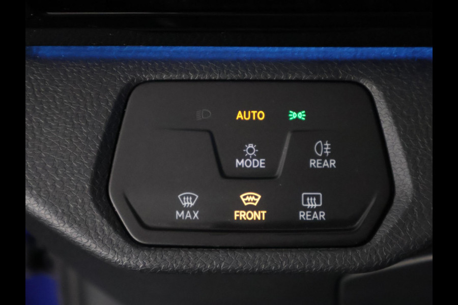 Volkswagen ID.4 Life Two-Tone 77 kWh 500 km actieradius | Navigatie | Parkeersensoren |