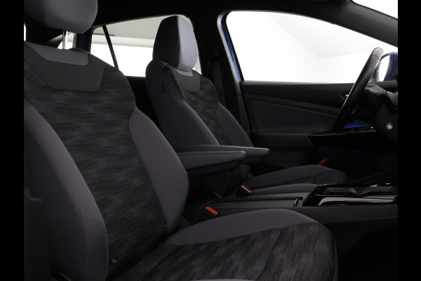 Volkswagen ID.4 Life Two-Tone 77 kWh 500 km actieradius | Navigatie | Parkeersensoren |