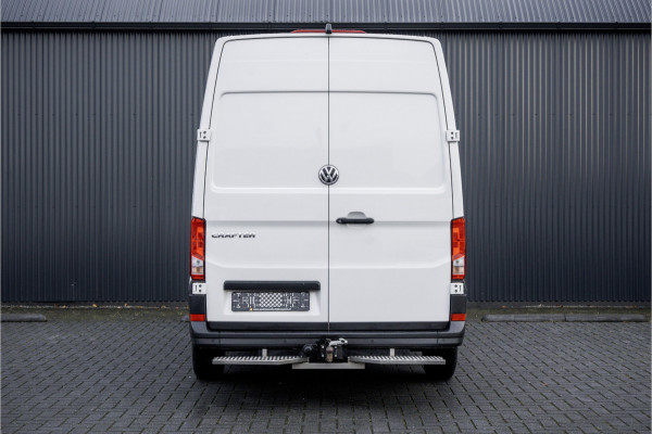 Volkswagen Crafter **2.0 TDI L3H2 | 140PK | Andriod&Carplay | Adapt.Cruise | Camera | Navi | 3-Zits | Trekhaak**