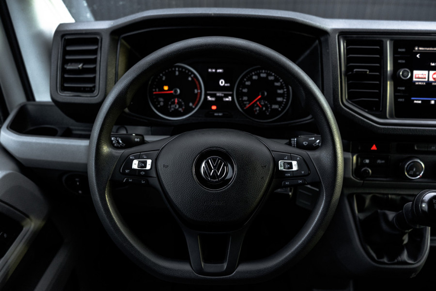 Volkswagen Crafter **2.0 TDI L3H2 | 140PK | Andriod&Carplay | Adapt.Cruise | Camera | Navi | 3-Zits | Trekhaak**