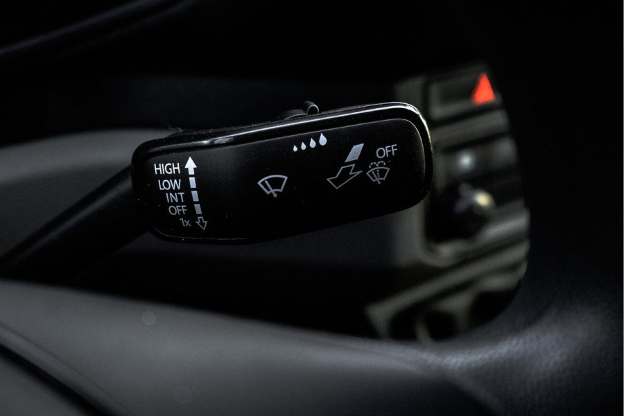 Volkswagen Crafter **2.0 TDI L3H2 | 140PK | Andriod&Carplay | Adapt.Cruise | Camera | Navi | 3-Zits | Trekhaak**