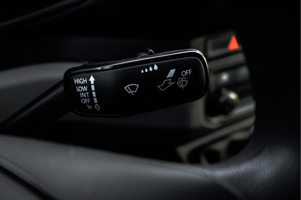 Volkswagen Crafter **2.0 TDI L3H2 | 140PK | Andriod&Carplay | Adapt.Cruise | Camera | Navi | 3-Zits | Trekhaak**