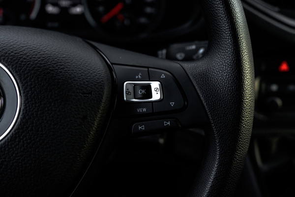 Volkswagen Crafter **2.0 TDI L3H2 | 140PK | Andriod&Carplay | Adapt.Cruise | Camera | Navi | 3-Zits | Trekhaak**