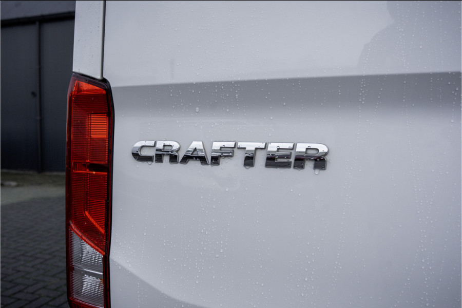Volkswagen Crafter **2.0 TDI L3H2 | 140PK | Andriod&Carplay | Adapt.Cruise | Camera | Navi | 3-Zits | Trekhaak**
