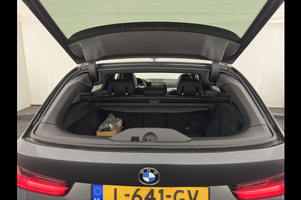 BMW 3 Serie Touring 320e M-Sportpack Business Edition Plus (Plug-In) (INCL-BTW) *PANO | LASER-LED | LEATHER | HEATED-SPORTSEATS | HARMAN/KARDON | VIRTUAL-COCKPIT | AMBIENT-LIGHT | NAVI-FULLMAP | DAB+ | 18''ALU*