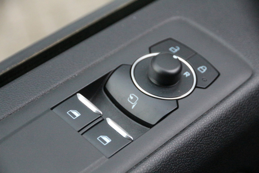 Ford Transit Custom 2.0 TDCI 150 | 2x Schuifdeur | Trekhaak | KAR-edition | Clima..