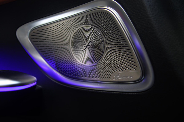 Mercedes-Benz C-Klasse 200 AMG PANO-BURMESTER-MEMORY-HUD-360