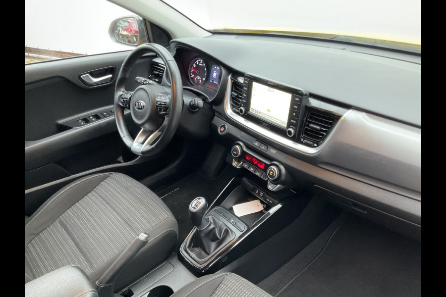 Kia Stonic 1.0 T-GDi DynamicLine Navi Camera Trekhaak Carplay Keyless Yellow Star