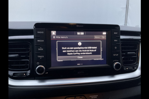 Kia Stonic 1.0 T-GDi DynamicLine Navi Camera Trekhaak Carplay Keyless Yellow Star