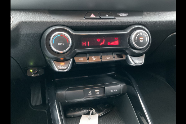 Kia Stonic 1.0 T-GDi DynamicLine Navi Camera Trekhaak Carplay Keyless Yellow Star