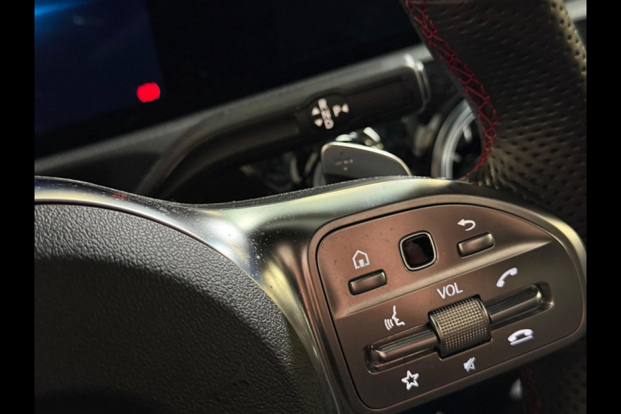 Mercedes-Benz A-Klasse AMG 35 4MATIC Edition 1 | pano | Memory | Multibeam | 360 camera | Keyless | Sfeerverlichting | DAB