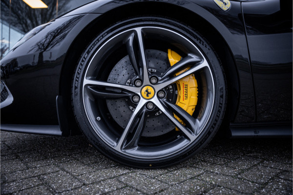 Ferrari 296 GTS 3.0 V6 830pk ** Kroymans ** Daytona Seats ** Lift ** HUD ** Pass Display ** Carbon Btw