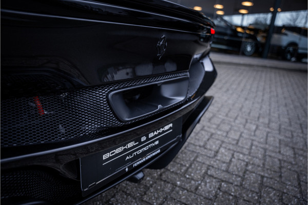 Ferrari 296 GTS 3.0 V6 830pk ** Kroymans ** Daytona Seats ** Lift ** HUD ** Pass Display ** Carbon Btw