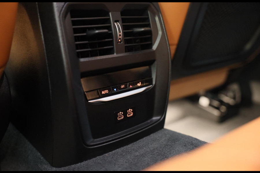 BMW 3-serie 330e High Executive M Sport / Head Up / Memory / Acc / Lane Assist / Dode Hoek / Open Dak / Cognac Leder / Camera /Led
