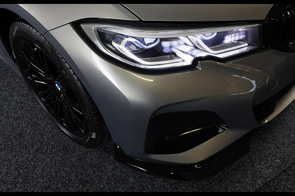 BMW 3-serie 330e High Executive M Sport / Head Up / Memory / Acc / Lane Assist / Dode Hoek / Open Dak / Cognac Leder / Camera /Led