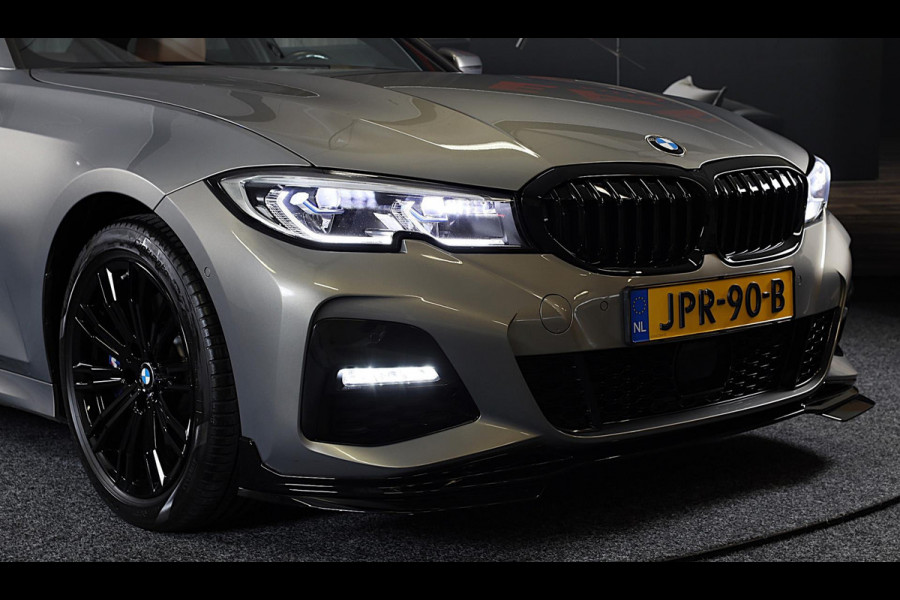 BMW 3-serie 330e High Executive M Sport / Head Up / Memory / Acc / Lane Assist / Dode Hoek / Open Dak / Cognac Leder / Camera /Led