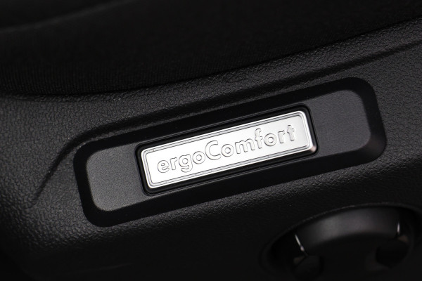 Volkswagen Caddy Cargo Maxi 2.0 TDI R-Line DSG | LED | Camera | CarPlay | Lane Assist | Virtual Cockpit | Stoelverwarming | Cruise control | DAB | Trekhaak | Keyless Go | Fabrieksgarantie