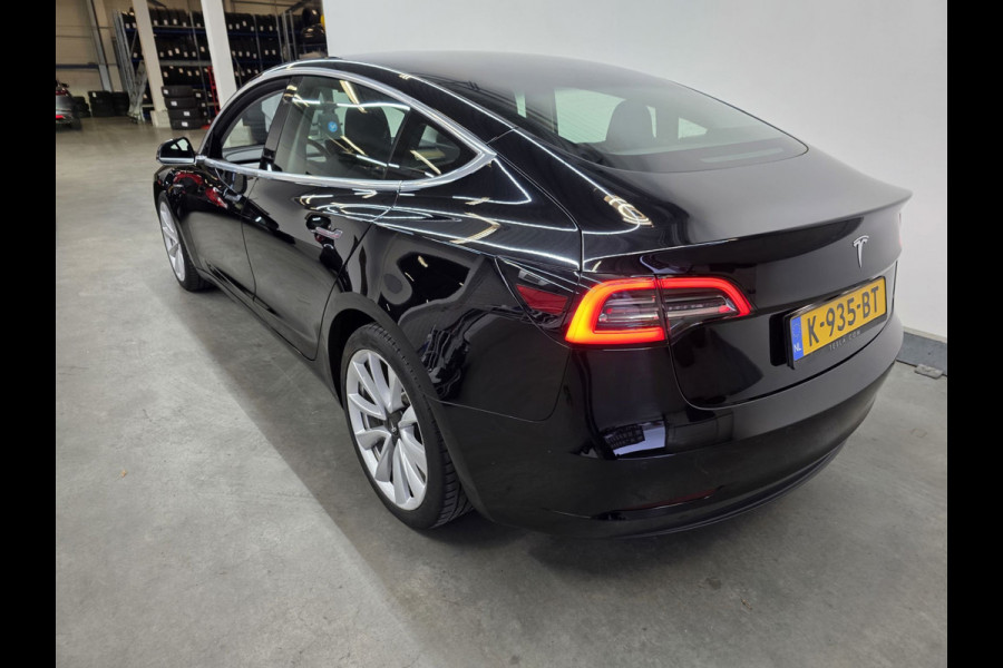 Tesla Model 3 Standard RWD Plus 60 kWh 19'' velgen, wordt verwacht, keurige auto