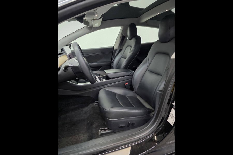 Tesla Model 3 Standard RWD Plus 60 kWh 19'' velgen, wordt verwacht, keurige auto