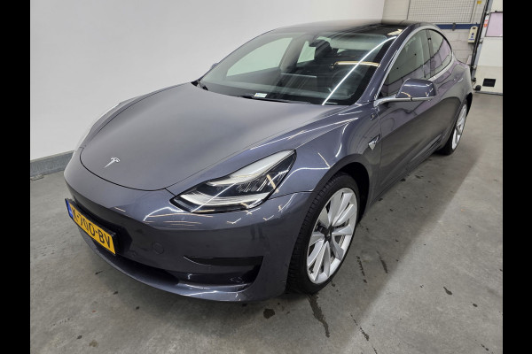 Tesla Model 3 Standard RWD Plus 60 kWh 19'' Velgen, € 16.500,00 netto Wordt verwacht