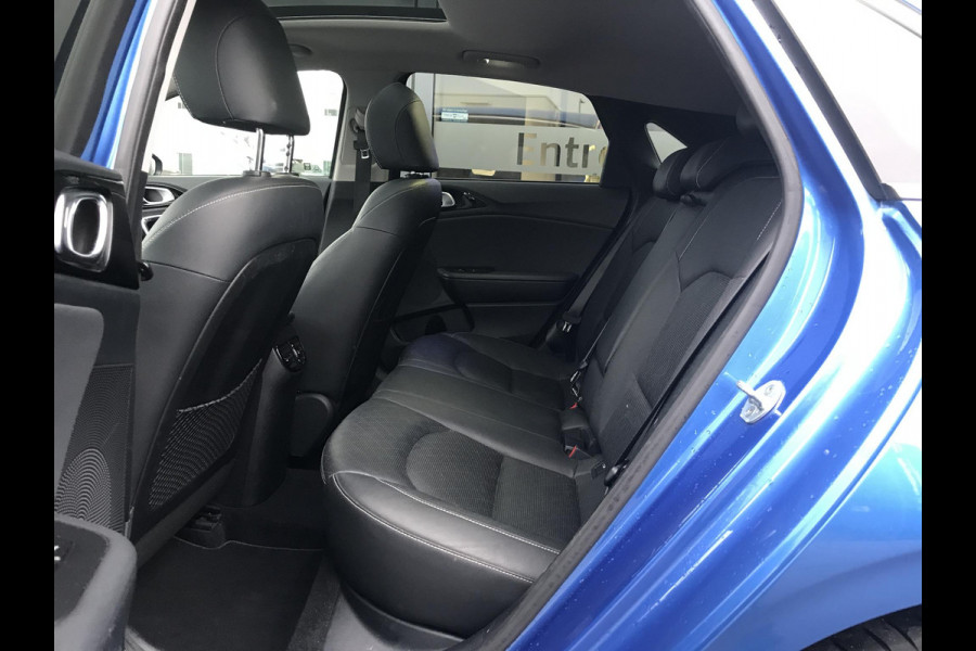 Kia Ceed 1.4 ExecutiveLine Full option dealer onderhouden
