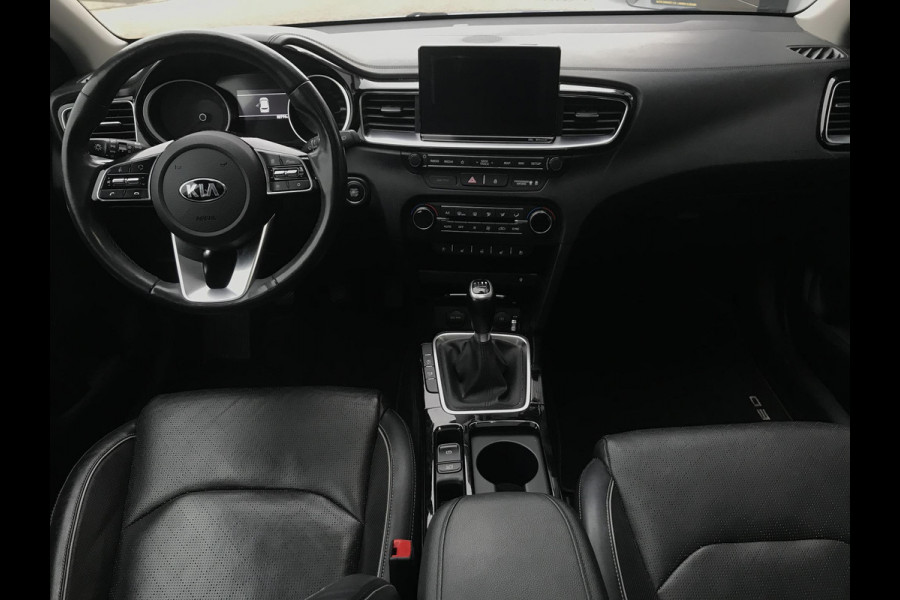 Kia Ceed 1.4 ExecutiveLine Full option dealer onderhouden