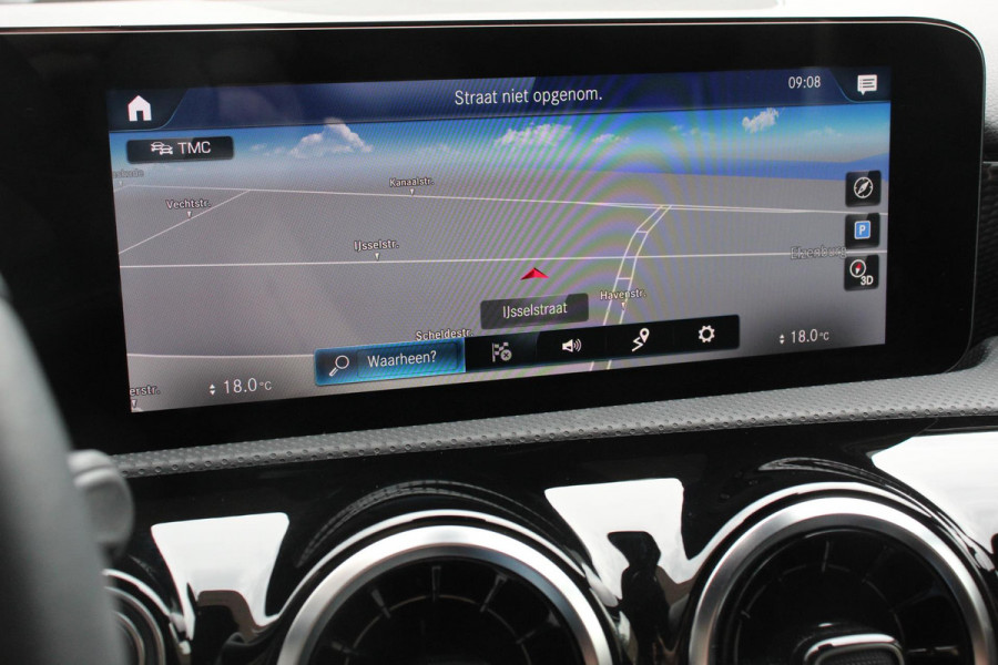 Mercedes-Benz A-Klasse 180 136pk DCT Progressive Navigatie Parkeersensoren Camera Cruise Control Stoelverwarming Ledverlichting Climate Control