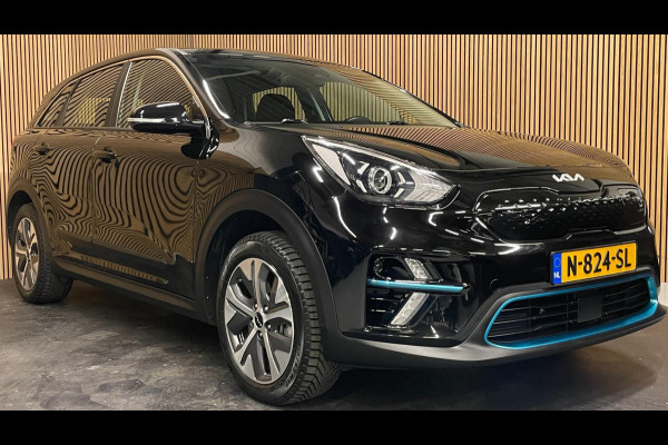 Kia e-Niro 64 kWh|100% SOH|NIEUWE LOGO|FACELIFT|3-FASE|TREKHAAK|1/2 LEDER|ACC|APPLE CARPLAY/ANDROID AUT|CAMERA|1e EIG|NL-AUTO|NAP|