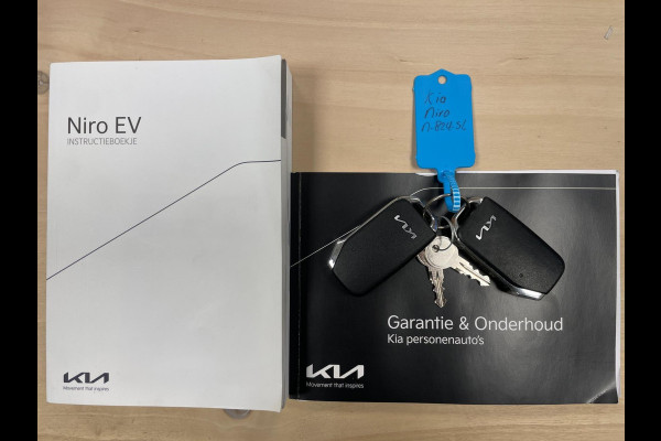 Kia e-Niro 64 kWh|100% SOH|NIEUWE LOGO|FACELIFT|3-FASE|TREKHAAK|1/2 LEDER|ACC|APPLE CARPLAY/ANDROID AUT|CAMERA|1e EIG|NL-AUTO|NAP|